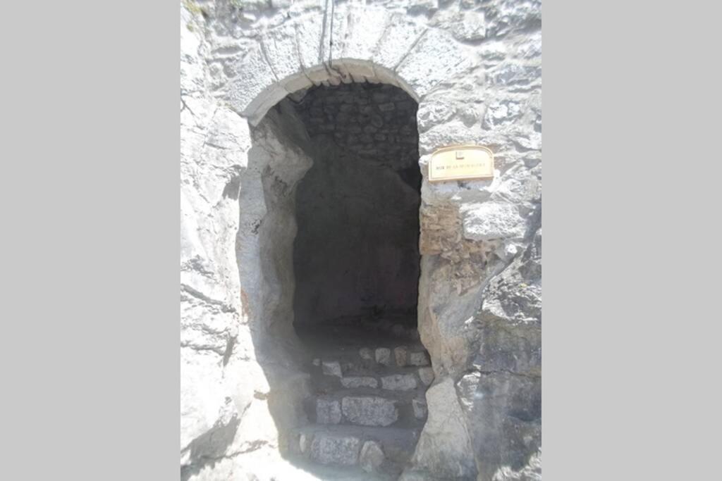 Maison Pierre Et Voute Au Coeur Du Village Balazuc Εξωτερικό φωτογραφία