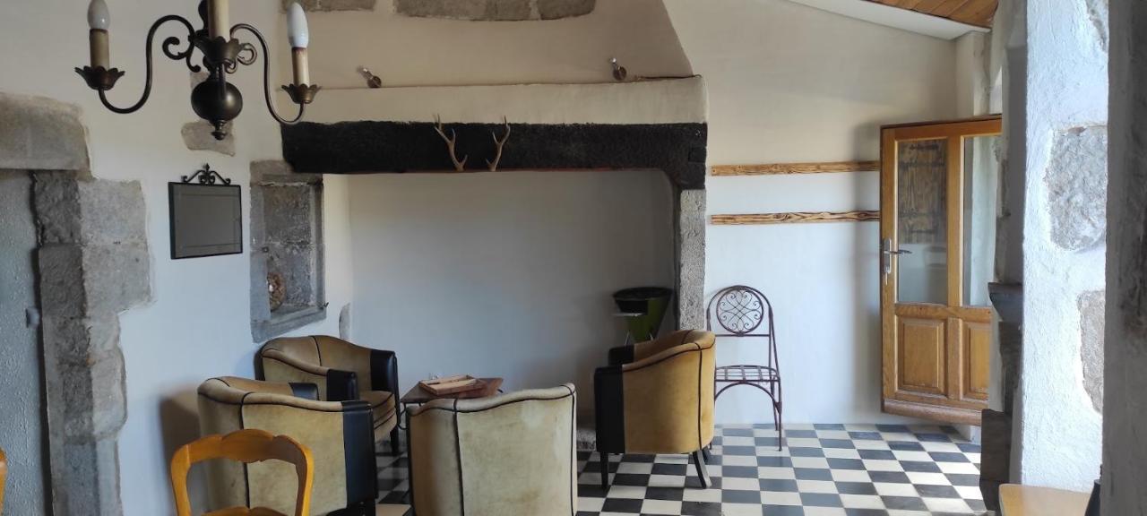 Maison Pierre Et Voute Au Coeur Du Village Balazuc Εξωτερικό φωτογραφία