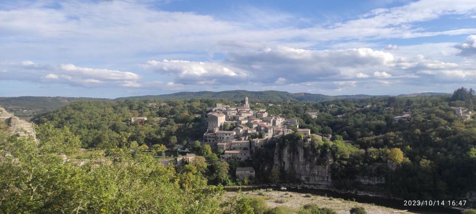 Maison Pierre Et Voute Au Coeur Du Village Balazuc Εξωτερικό φωτογραφία