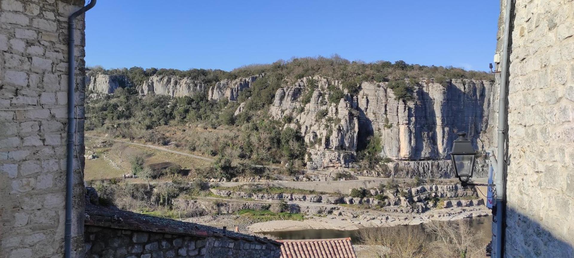 Maison Pierre Et Voute Au Coeur Du Village Balazuc Εξωτερικό φωτογραφία